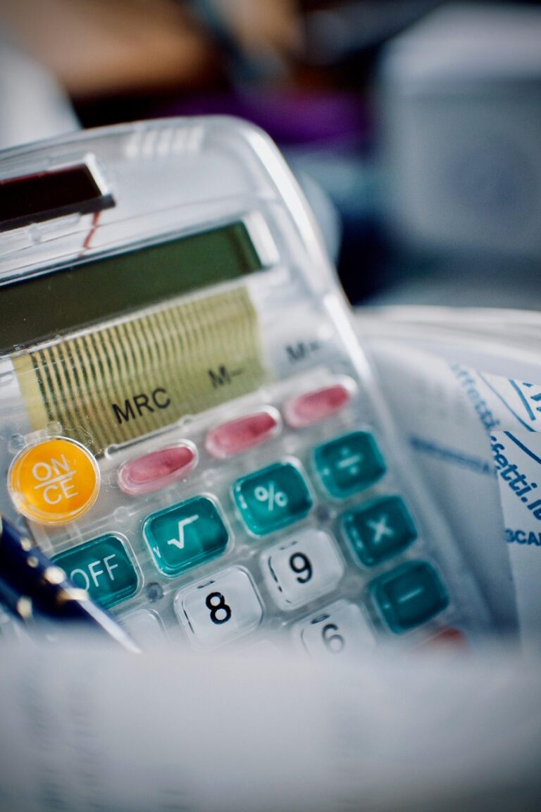 Na co rolnicy wydają pieniądze z dopłat bezpośrednich? Wyniki badania setek gospodarstw