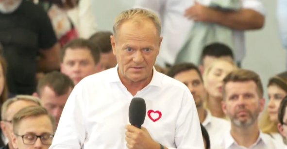 Donald Tusk w Pabianicach: musimy dotrzeć do ludzi z informacją, co zrobiliśmy dla rolników