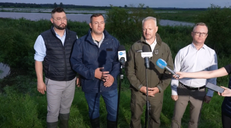 Przerwanie wału na rzece Dzierzgoń. Minister Krajewski zapowiada pomoc dla rolników