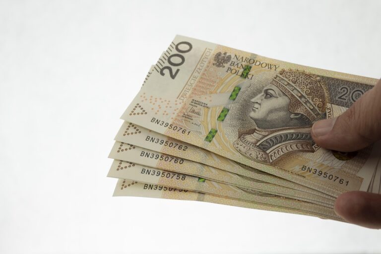 Najniższa emerytura w Polsce w 2025 roku – ile to jest naprawdę?