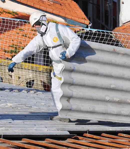 60 milionów złotych na usuwanie azbestu w 2025 roku – problem wciąż duży